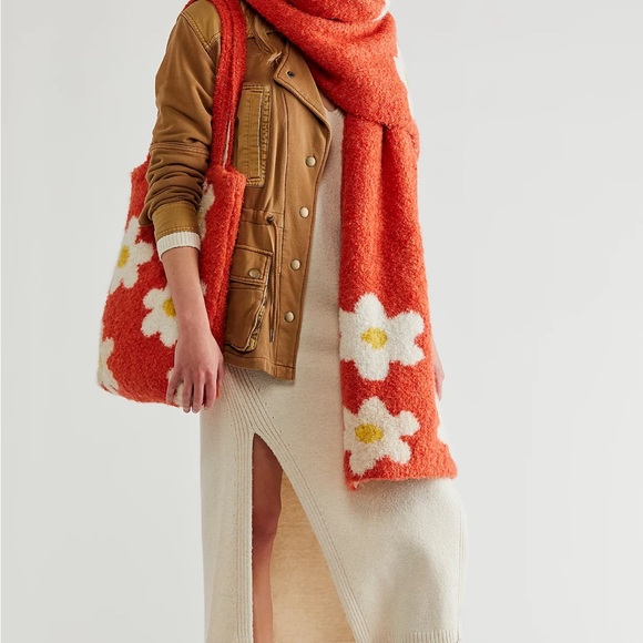 Free People Daisy Orange Floral Scarf and Tote Set wool blends - Picture 5 of 5